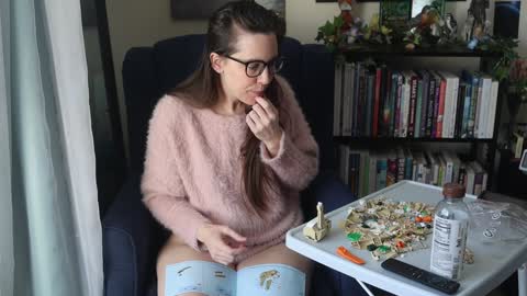 Snapshot of ellynaomi chatting on January 24, 4:17 pm Elly Naomi online show from January 24, 4:17 pm