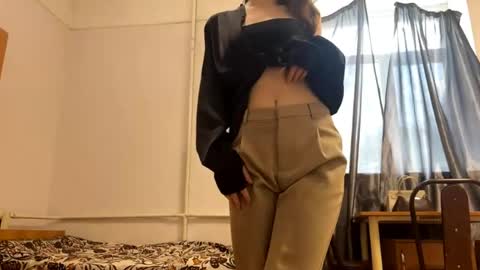 Snapshot of ellyspoerer chatting on May 18, 3:07 pm Sonya online show from May 18, 3:07 pm