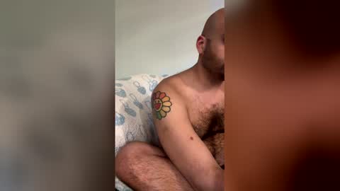 Snapshot of elmatahombre33 chatting on April 19, 2:00 am elmatahombre33 online show from April 19, 2:00 am