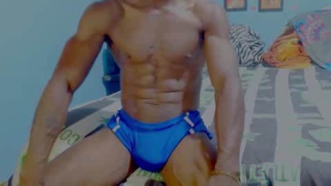 elmiltonnjakee online show from February 2, 6:45 am