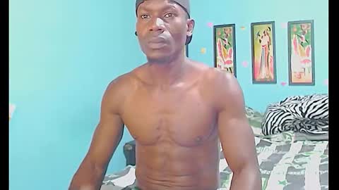 elmiltonnjakee online show from February 15, 7:54 pm