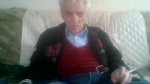Snapshot of elmo191271 chatting on May 13, 8:12 am elmo191271 online show from May 13, 8:12 am