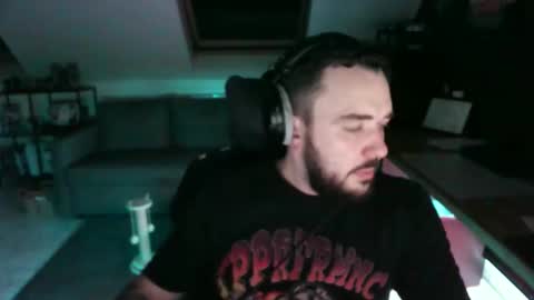 Snapshot of elmo__91 chatting on November 4, 9:03 pm Elmo online show from November 4, 9:03 pm