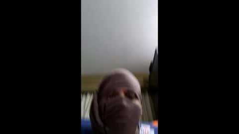 Snapshot of elnegrito223283 chatting on December 2, 12:49 am elnegrito223283 online show from December 2, 12:49 am