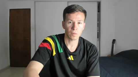 Snapshot of elnenedearg chatting on September 20, 10:22 pm elnenedearg online show from September 20, 10:22 pm