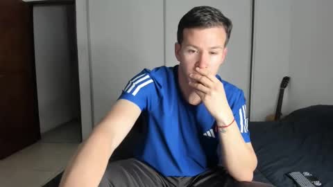 Snapshot of elnenedearg chatting on September 30, 12:15 am elnenedearg online show from September 30, 12:15 am