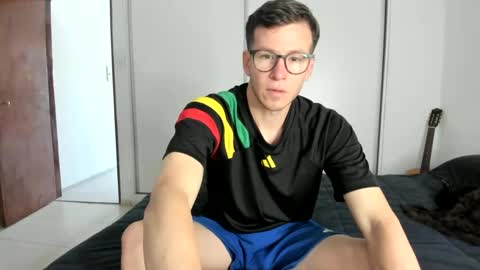 Snapshot of elnenedearg chatting on November 2, 4:20 pm elnenedearg online show from November 2, 4:20 pm