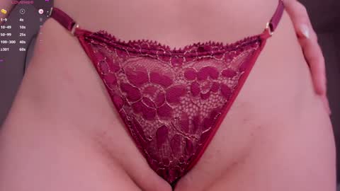 ELOISA OLIVERO online show from December 28, 5:25 pm