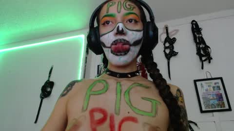 Chelsea  Please help me to reach 100 thumbs up online show from January 20, 1:39 am