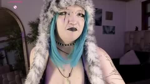 Snapshot of eloisee_ chatting on May 7, 8:36 pm Eloise . online show from May 7, 8:36 pm