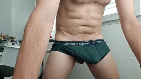 Snapshot of elrubiyo25 chatting on July 22, 12:19 pm elrubiyo25 online show from July 22, 12:19 pm