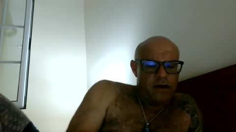 els288715 online show from August 6, 11:06 pm