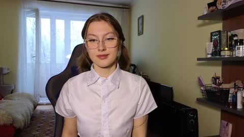 Snapshot of elsaangel chatting on December 4, 6:11 am elsaangel online show from December 4, 6:11 am