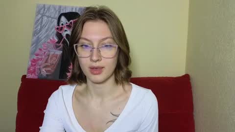 Snapshot of elsaangel chatting on December 7, 2:13 pm elsaangel online show from December 7, 2:13 pm