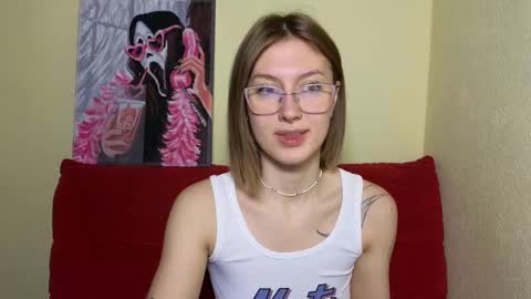 Snapshot of elsaangel chatting on January 21, 1:29 am elsaangel online show from January 21, 1:29 am