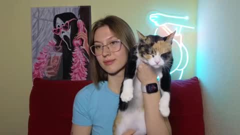 Snapshot of elsaangel chatting on February 17, 8:04 pm elsaangel online show from February 17, 8:04 pm