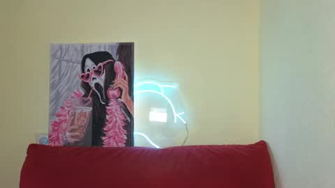 Snapshot of elsaangel chatting on March 4, 8:24 am elsaangel online show from March 4, 8:24 am