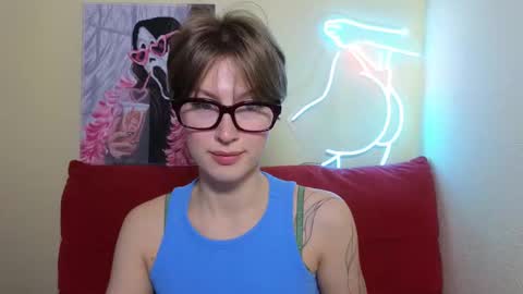 Snapshot of elsaangel chatting on September 30, 2:05 am elsaangel online show from September 30, 2:05 am