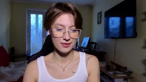 Snapshot of elsaangel chatting on November 7, 2:22 am elsaangel online show from November 7, 2:22 am