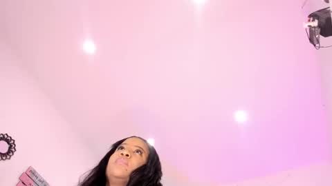 Snapshot of elsiemorrison chatting on October 30, 7:14 pm elsiemorrison online show from October 30, 7:14 pm