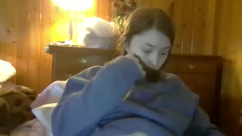 Elsie Rain online show from December 4, 4:05 pm