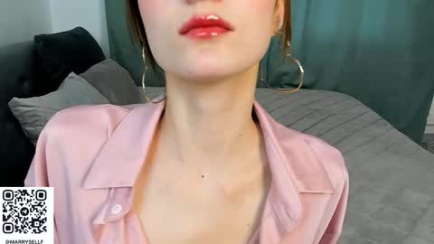 Elizabeth online show from March 8, 6:17 am