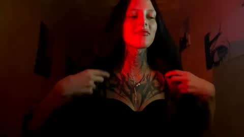 Snapshot of elswythfrake chatting on September 20, 9:16 pm Evelyn online show from September 20, 9:16 pm