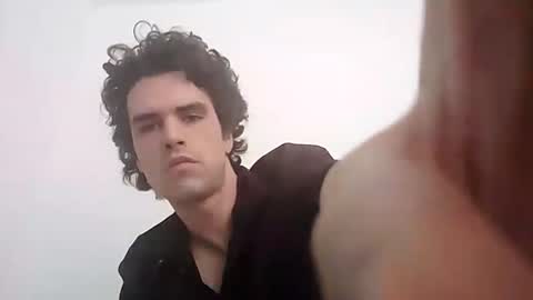 elthio online show from April 5, 7:11 pm