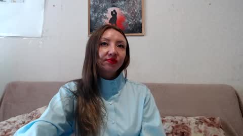Snapshot of elvinasweet chatting on May 26, 5:47 am ElvinaSweet online show from May 26, 5:47 am