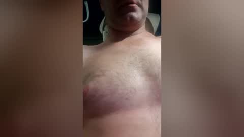 Snapshot of elvissos1313 chatting on August 4, 7:27 pm elvissos1313 online show from August 4, 7:27 pm