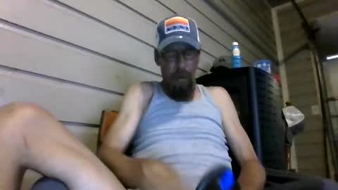 Snapshot of elwooood7 chatting on July 11, 11:13 am elwooood7 online show from July 11, 11:13 am