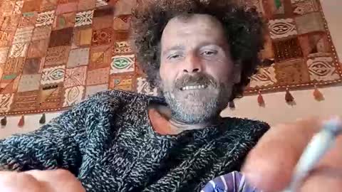 Snapshot of elyjahoye chatting on October 8, 8:28 pm elyjahoye online show from October 8, 8:28 pm