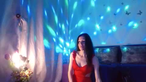 Elisa online show from April 28, 7:52 pm