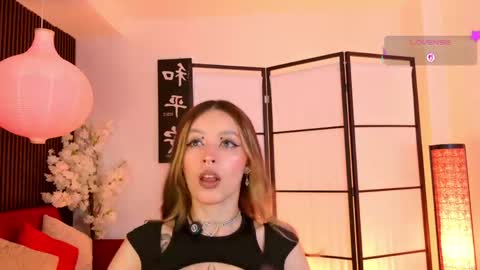 Snapshot of elysia_carter chatting on May 21, 8:49 pm Elysia online show from May 21, 8:49 pm