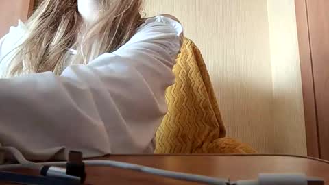 Elza Kom online show from September 11, 4:23 am