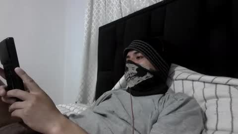 Snapshot of elzarko777 chatting on February 21, 4:57 am elzarko777 online show from February 21, 4:57 am
