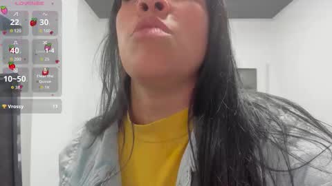 ema y cami online show from September 16, 7:04 pm