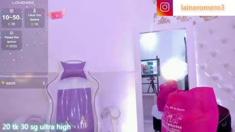 Snapshot of ema_lambert chatting on May 22, 11:27 am Ema Lambert online show from May 22, 11:27 am