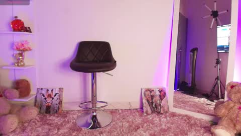 ema_parkerr online show from February 22, 8:51 pm