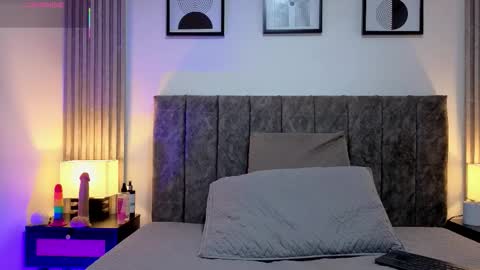 Ema online show from February 25, 7:45 pm