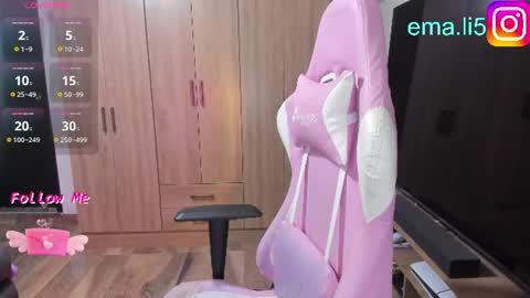 Snapshot of ema_tayy chatting on July 7, 6:34 pm Ema online show from July 7, 6:34 pm