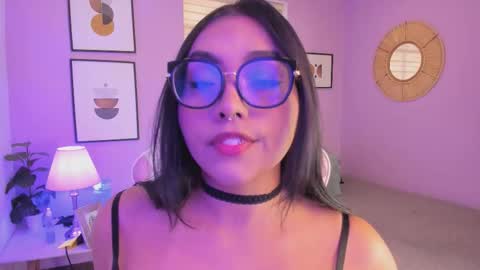 Snapshot of ema_wett chatting on December 2, 7:53 pm Ema online show from December 2, 7:53 pm