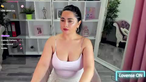 Snapshot of emabrownie chatting on August 2, 5:55 pm EmaBrownie online show from August 2, 5:55 pm