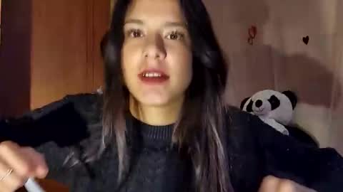 Snapshot of emalu_jones chatting on March 3, 9:10 pm Ema Luna online show from March 3, 9:10 pm