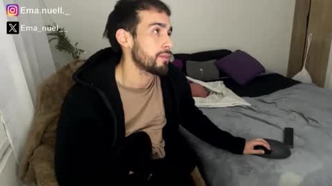 emanuell___ online show from April 28, 10:37 pm