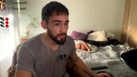 Snapshot of emanuell___ chatting on May 16, 8:07 pm emanuell___ online show from May 16, 8:07 pm