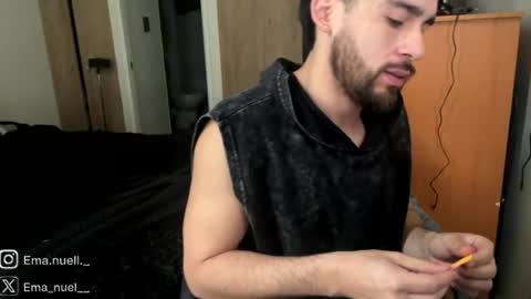 Snapshot of emanuell___ chatting on June 16, 2:09 pm emanuell___ online show from June 16, 2:09 pm