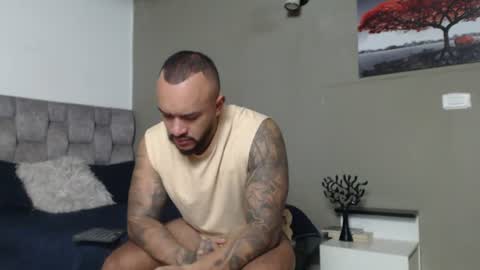 Snapshot of emanuelspencer chatting on June 27, 3:55 am emanuelspencer online show from June 27, 3:55 am