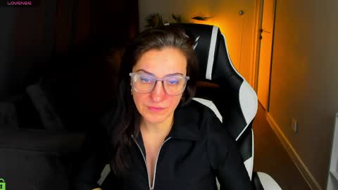 Ember online show from April 17, 1:30 am