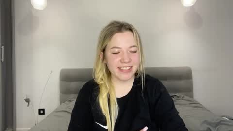 Alice online show from December 5, 7:39 am